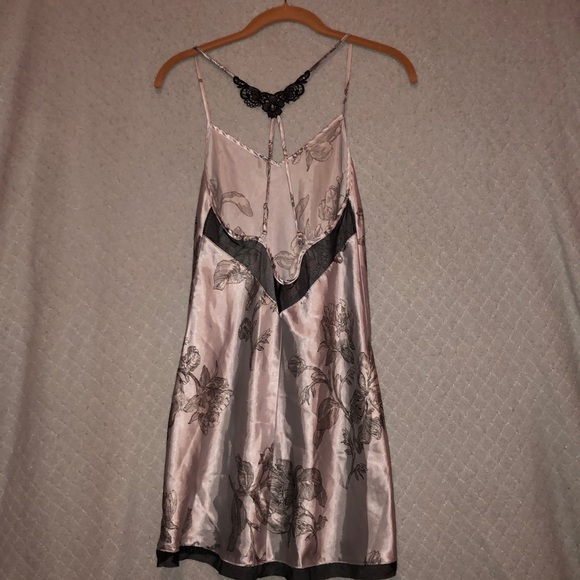 Dress — - Picture 2 of 2